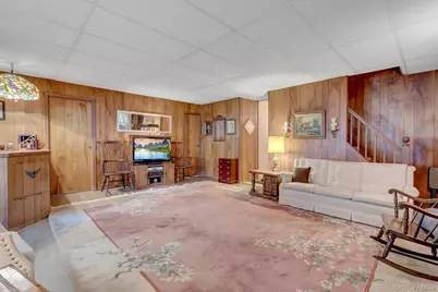 16 Texas Court, Syosset, NY 11791 - Photo 13