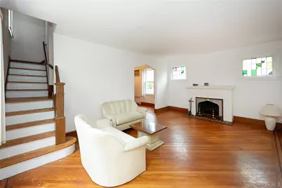 48 Surrey Commons, Lynbrook, NY 11563 - Photo 3