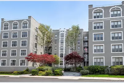 1175 E Broadway #1G, Hewlett, NY 11557 - Photo 1