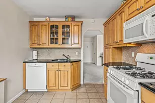 211-65 23rd Ave, Bayside, NY 11360 - Photo 7