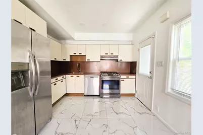 61-19 170th Street, Fresh Meadows, NY 11365 - Photo 9