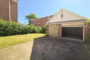 61-19 170th St, Fresh Meadows, NY 11365 - Photo 43