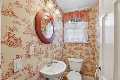 105 Stewart Avenue, Garden City, NY 11530 - Photo 11