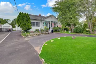 64 Hamilton St, Amityville, NY 11701 - Photo 3