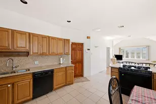 97-25 91st St, Ozone Park, NY 11416 - Photo 13