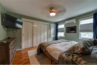 23 Oak Street, Centereach, NY 11720 - Photo 9
