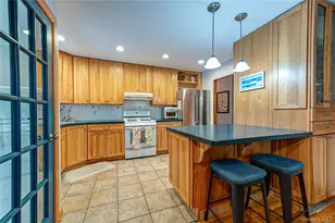 23 Oak St, Centereach, NY 11720 - Photo 5