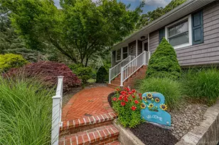 23 Oak St, Centereach, NY 11720 - Photo 27