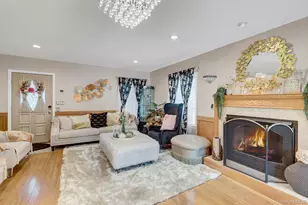 301 Oak Neck Rd, West Islip, NY 11795 - Photo 7