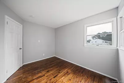 40 Cypress Street, Central Islip, NY 11722 - Photo 39