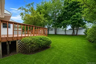 40 Cypress St, Central Islip, NY 11722 - Photo 9