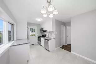 40 Cypress St, Central Islip, NY 11722 - Photo 29