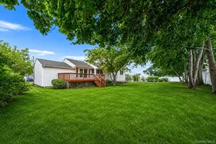 40 Cypress St, Central Islip, NY 11722 - Photo 11