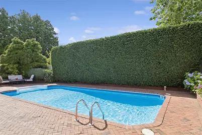 2105 Holland Way, Merrick, NY 11566 - Photo 25