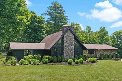 475 N Riverside Road, Highland, NY 12528 - Photo 1