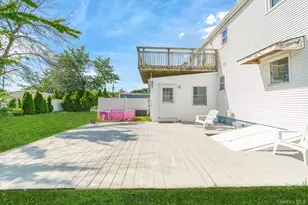 21 Lido Pkwy, Lindenhurst, NY 11757 - Photo 37