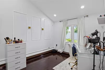 1022 Fire Island Avenue, Bay Shore, NY 11706 - Photo 9