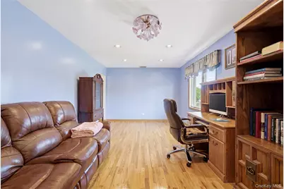 698 Washington Street, Franklin Square, NY 11010 - Photo 11