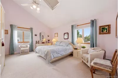 698 Washington Street, Franklin Square, NY 11010 - Photo 17