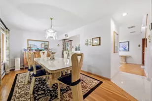 698 Washington St, Franklin Square, NY 11010 - Photo 9