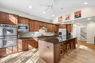 372 Fort Hill Rd, Scarsdale, NY 10583 - Photo 9