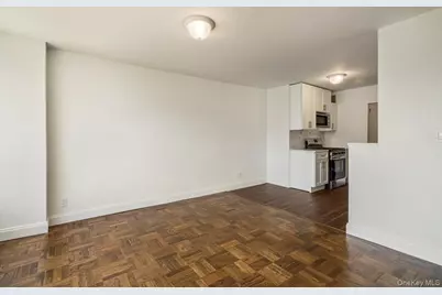 166-25 Powells Cove Boulevard #6M, Whitestone, NY 11357 - Photo 17