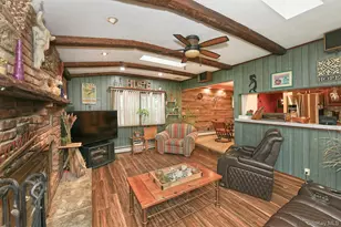 1238 Garden Pl, Wantagh, NY 11793 - Photo 15