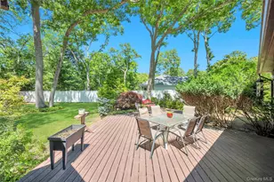 34 Daly Ct, Riverhead, NY 11901 - Photo 9