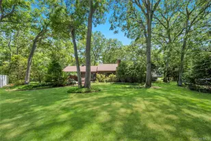 34 Daly Ct, Riverhead, NY 11901 - Photo 3