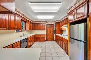 34 Daly Ct, Riverhead, NY 11901 - Photo 19