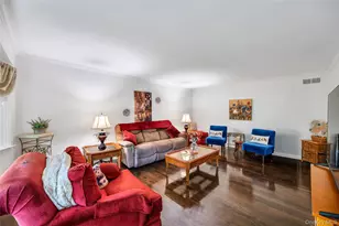 34 Daly Ct, Riverhead, NY 11901 - Photo 13