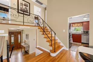 332 N Monroe Ave, Lindenhurst, NY 11757 - Photo 17