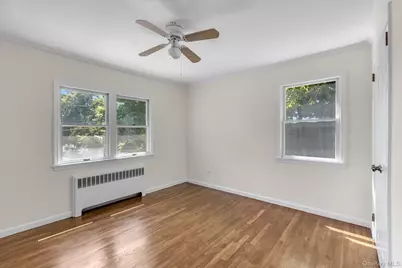 16 Meath Avenue, Huntington, NY 11743 - Photo 11