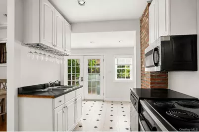 16960 144th Road, Springfield Gardens, NY 11434 - Photo 5