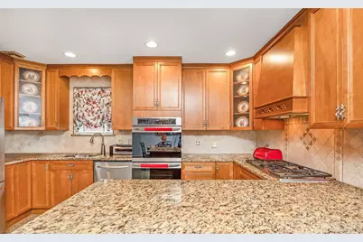 151-62 24th Road, Whitestone, NY 11357 - Photo 9