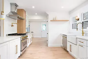 85 Garfield Ave, Sayville, NY 11782 - Photo 15