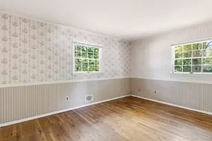 34 Hollo Dr, Holbrook, NY 11741 - Photo 15