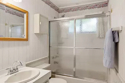 34 Hollo Drive, Holbrook, NY 11741 - Photo 13