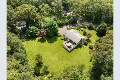 25 Brewster Avenue, Northport, NY 11768 - Photo 37