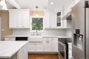 25 Brewster Ave, Northport, NY 11768 - Photo 9