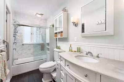 25 Brewster Avenue, Northport, NY 11768 - Photo 17