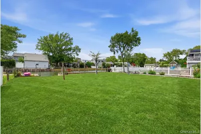 17 Norman Avenue, Amityville, NY 11701 - Photo 31