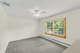 23 Bently Ln, Stony Brook, NY 11790 - Photo 21