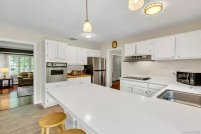 23 Bently Lane, Stony Brook, NY 11790 - Photo 11