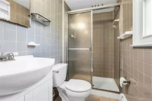 105 Convent Rd, Syosset, NY 11791 - Photo 21