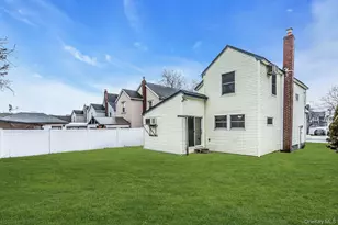 11 Merton Ave, Lynbrook, NY 11563 - Photo 27