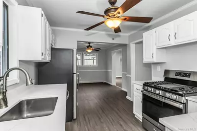 11 Merton Avenue, Lynbrook, NY 11563 - Photo 11