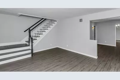 11 Merton Avenue, Lynbrook, NY 11563 - Photo 7