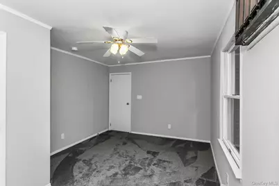 11 Merton Avenue, Lynbrook, NY 11563 - Photo 25