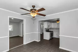 11 Merton Ave, Lynbrook, NY 11563 - Photo 15